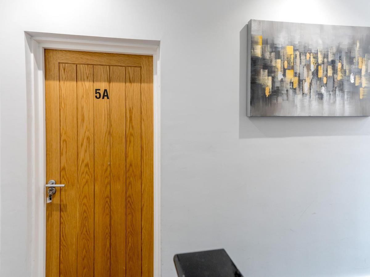 Pass The Keys 5A One Bedroom Modern Town Centre Apartment Shrewsbury Exterior photo